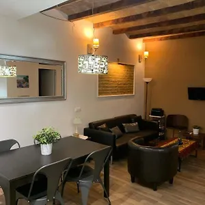 Modern Al Carrer Blai, Poble Sec Barcellona